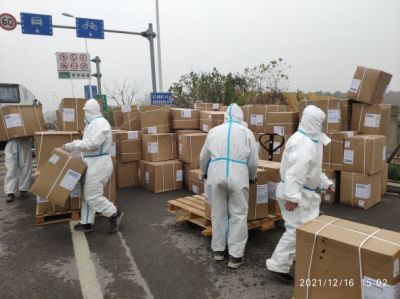 “虞”你同行 共克時艱——國邦醫(yī)藥下屬浙江國邦藥業(yè)向上虞捐贈12000套防疫物資！