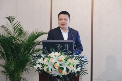 30年功勛人物——李芳